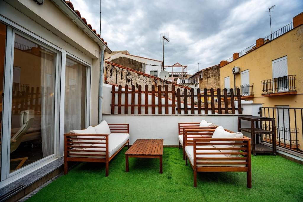 El Castuo Centro Historico Con Parking Apartment Caces Екстериор снимка