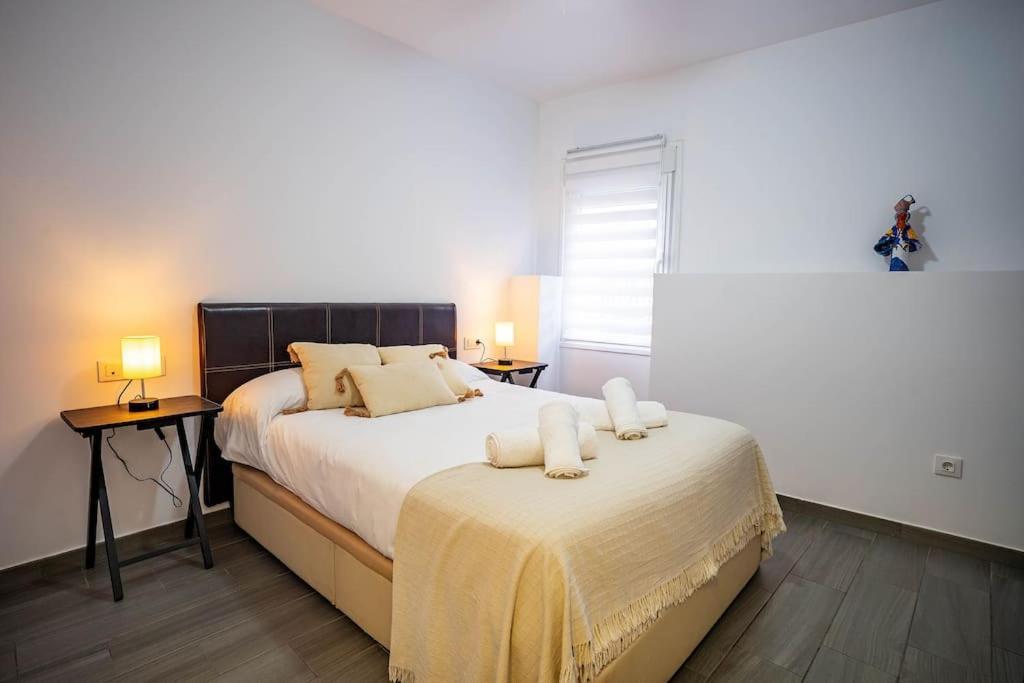 El Castuo Centro Historico Con Parking Apartment Caces Екстериор снимка
